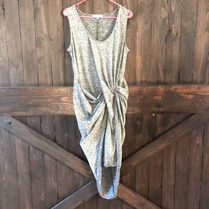 Sale🔥 Sleeveless Knot dress. Size L